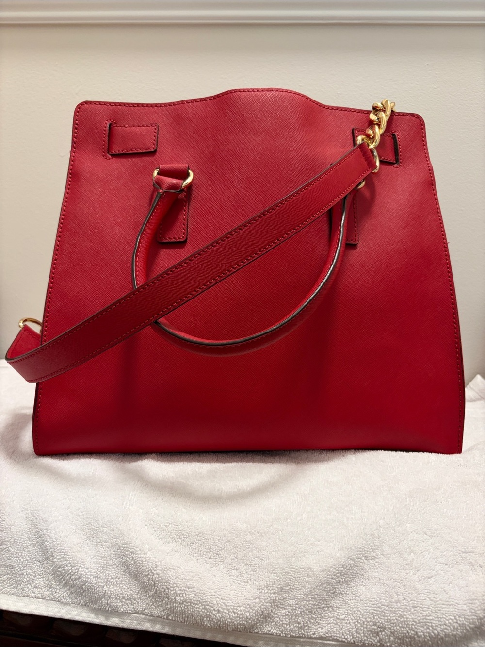 Like New Michael Kors Hamilton Bag Scarlet Red - Picture 6 of 15